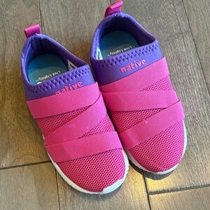Native Kids Sneakers in Pink and Purple